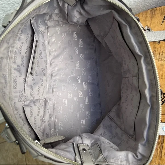 Michael Kors Gilmore East West Satchel Pebbled Leather Bag - Picture 11 of 17